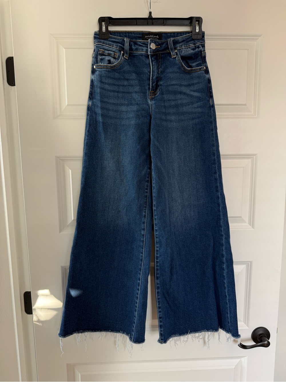 Risen Social Threads Jenny High Rise Raw Hem Crop Wide Leg Jeans - Picture 3 of 6